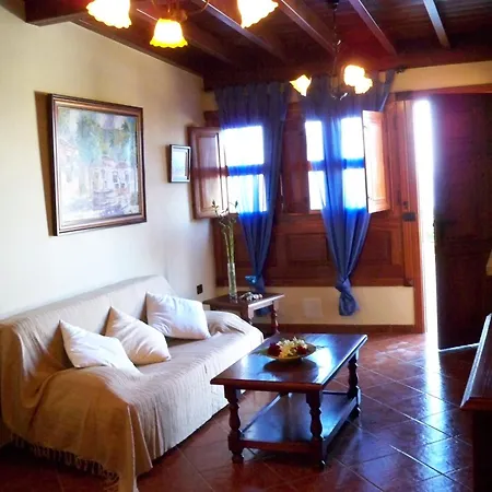 בית נופש Rural House With Natural Cave איקוד דה לוס וינוס