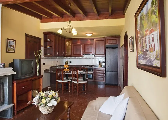 Rural House With Natural Cave Icod De Los Vinos